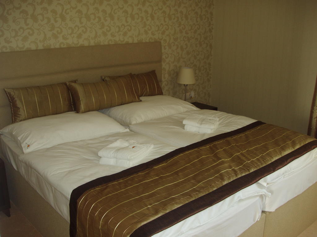 Hotel Predium Vrable Room photo