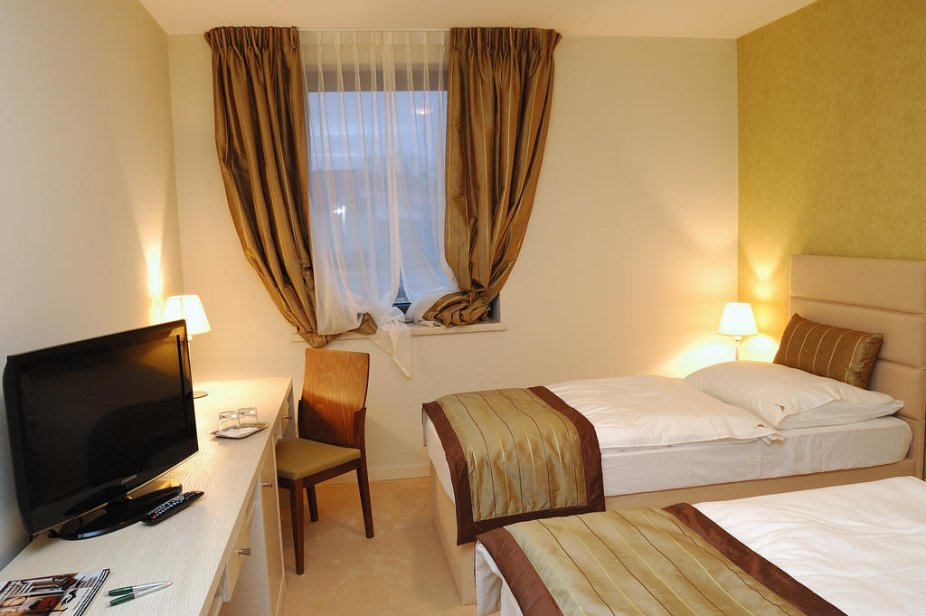 Hotel Predium Vrable Room photo